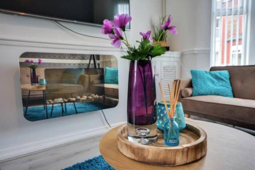 Antonio Str Liverpool 6 Beds Екстериор снимка